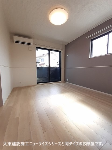 仮）東初富５丁目アパート リビング