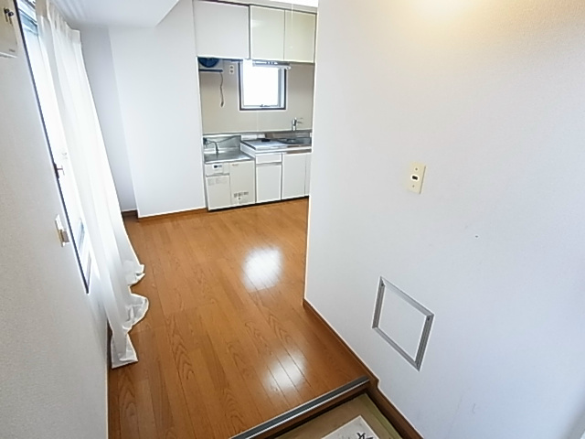 シャトレートーワ 玄関