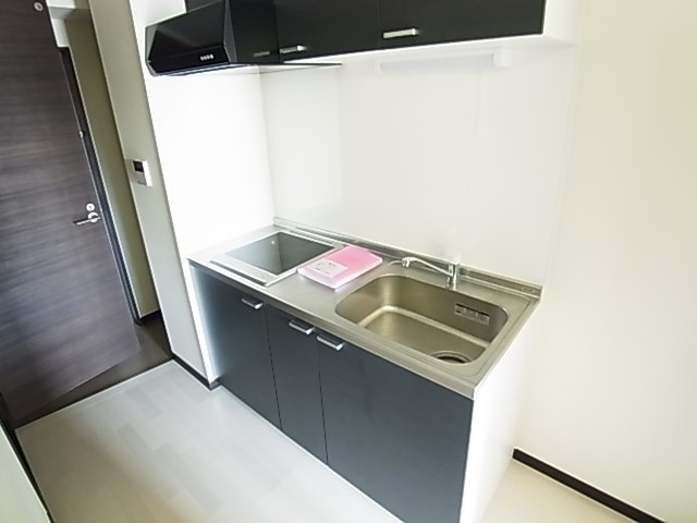 リヴェールタワー綾瀬 キッチン