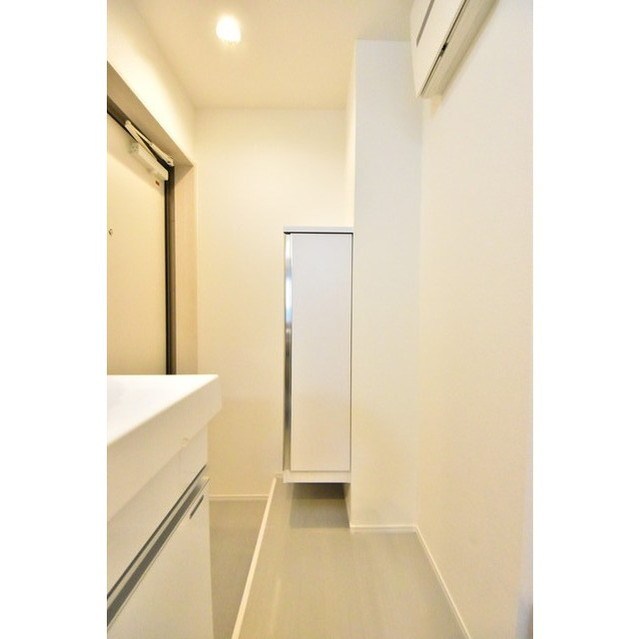 セレブラーレ町屋 玄関