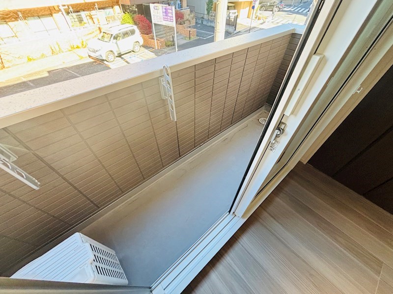 ルリアン綾瀬２ ベランダ