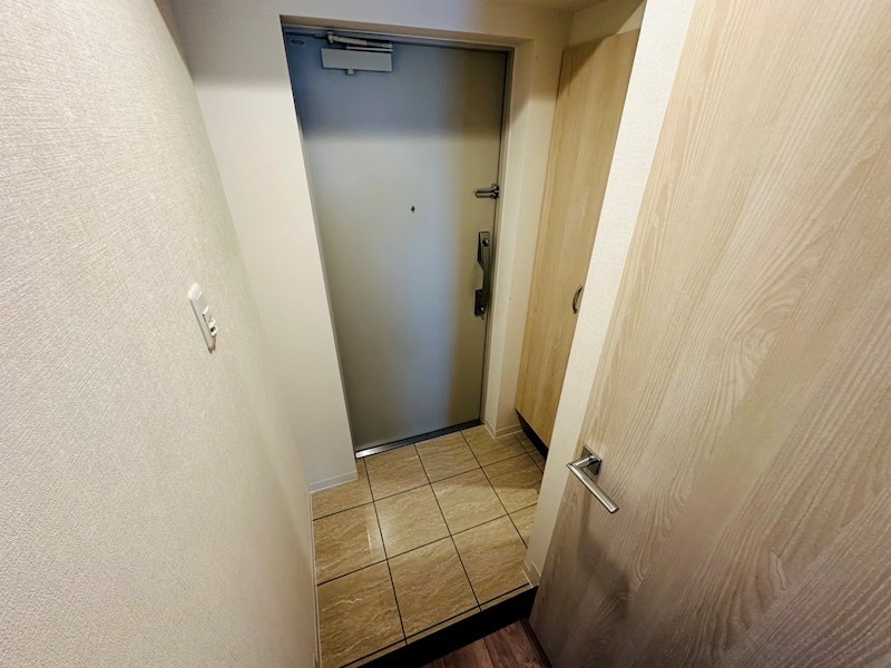 lunaire六町 玄関