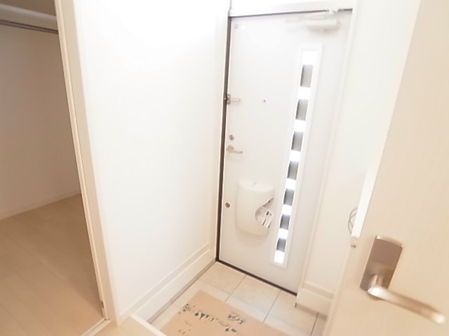 イーストチェリー 玄関