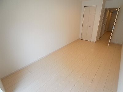 リブリ・松戸Ⅱ ベッドルーム