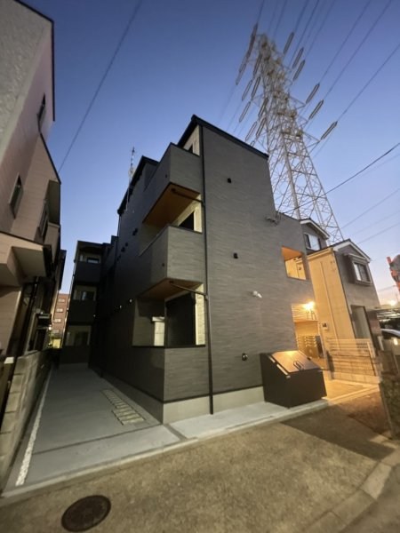 robot home六町 外観写真