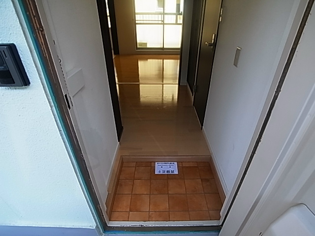 メゾンヒラカタⅠ 玄関