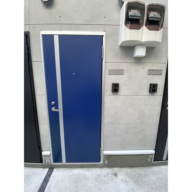 Reberty亀有 玄関