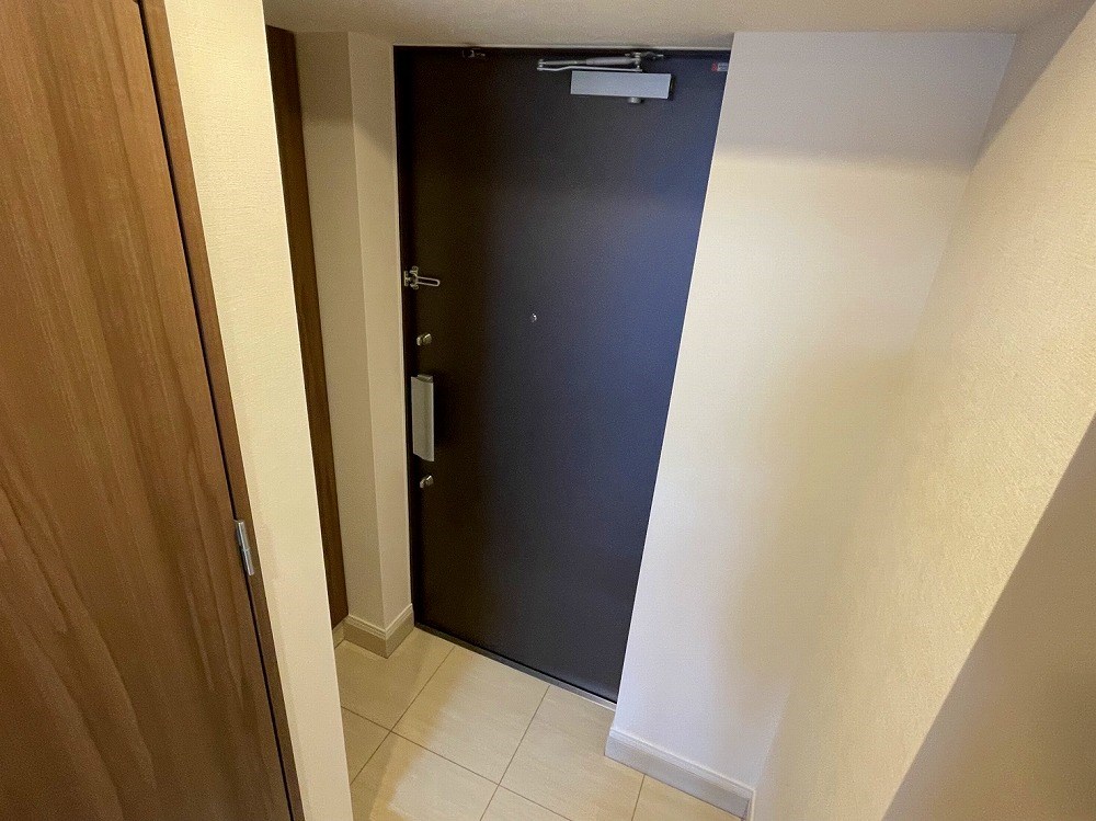 ラフィスタ西新井 玄関