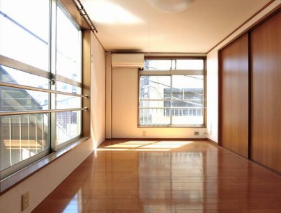 沢田ビル リビング