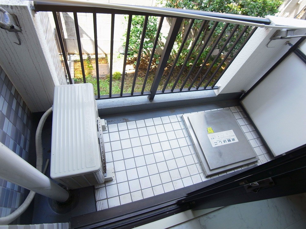 ライオンズマンション北綾瀬第２   ベランダ