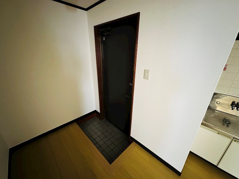 グランレッド1 玄関