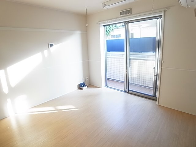 メディカルガーデン谷塚Ｂ リビング