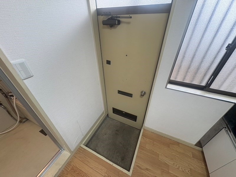 相模台ハイツ 玄関