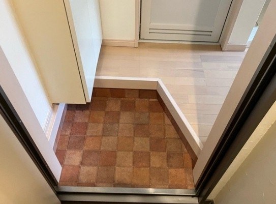 ＳＡＮ　ＶＩＳＣＯＮＴＩ 玄関