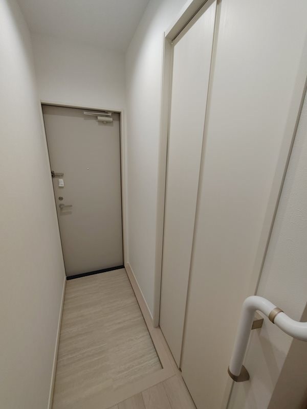 アンシャンテ 玄関