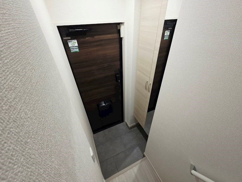 セレスティア竹の塚 玄関