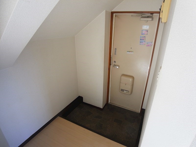 ハウス青山 玄関