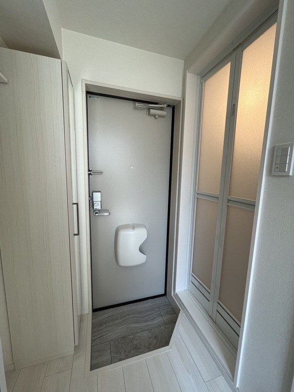 ルーエ千住仲町 玄関