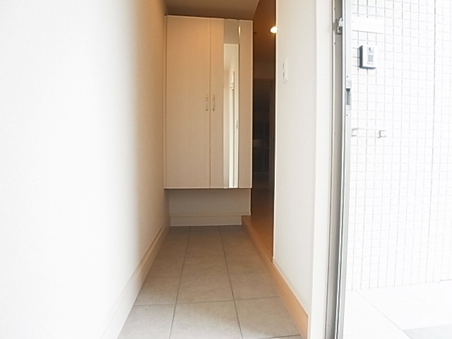 セジュール　チェスナットB 玄関
