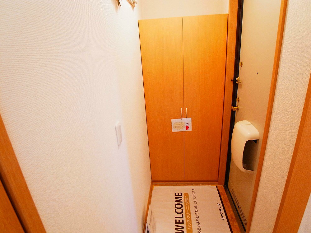 メルベーユ西白井 玄関