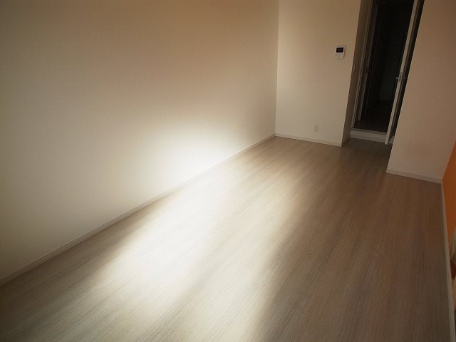 ラフェリシア上本郷 リビング