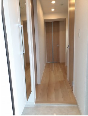 ヴェゼル 玄関