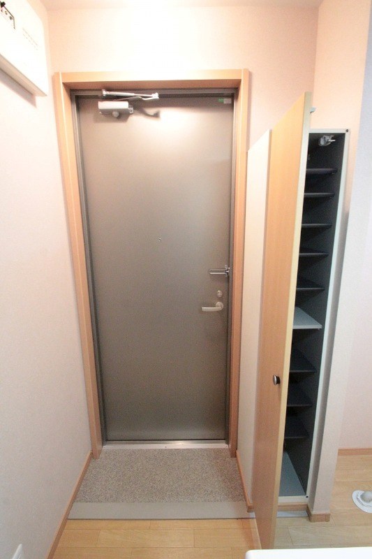 リヴィエール町屋 玄関