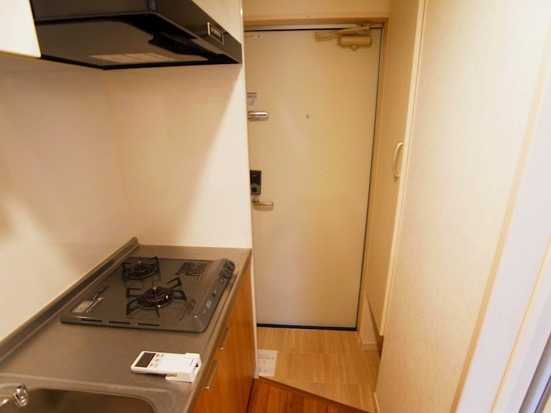 ベルメント陣屋前C棟 玄関