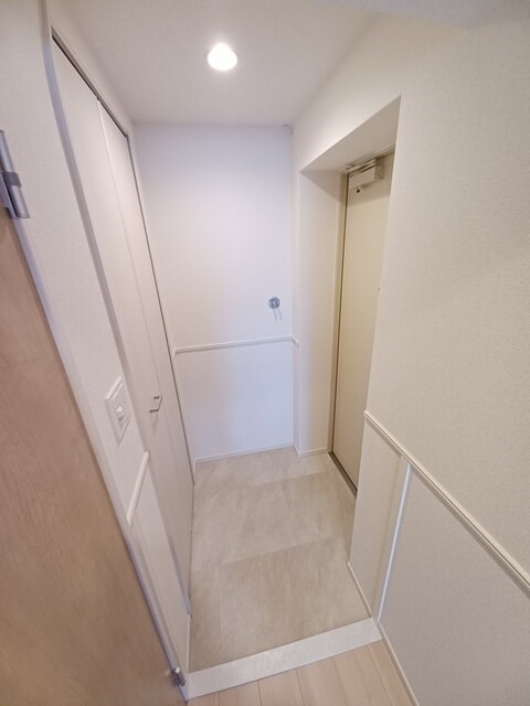 スアヴィス谷在家 玄関