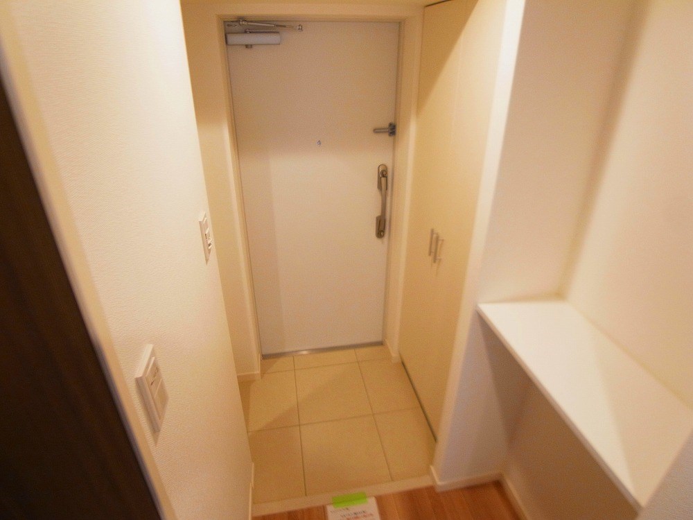ティモーネグランデ町屋 玄関