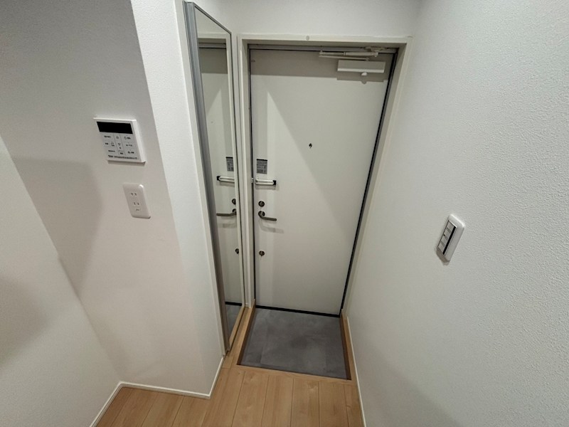 KT松戸六実 玄関