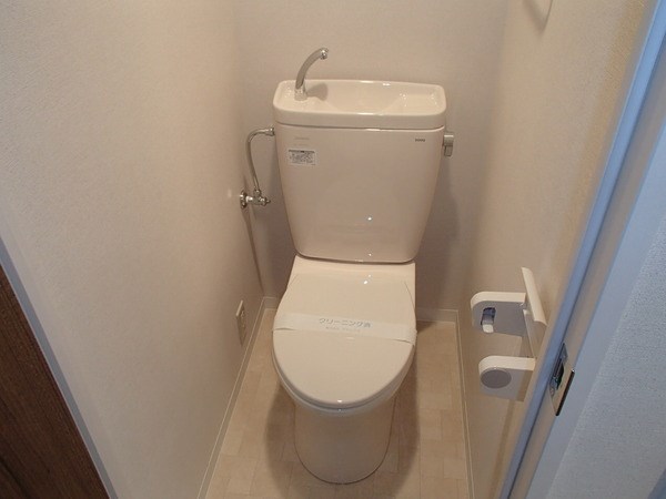 アーク東和  その他1