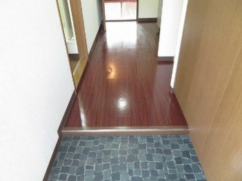 パストラーレ三ノ輪 玄関