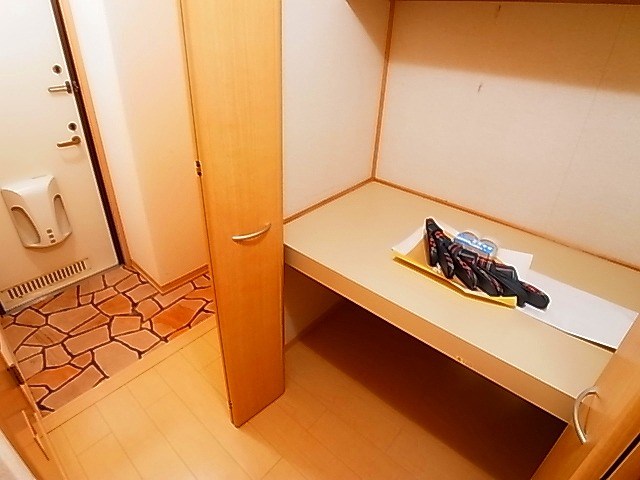 コリーヌ・ドゥ その他7