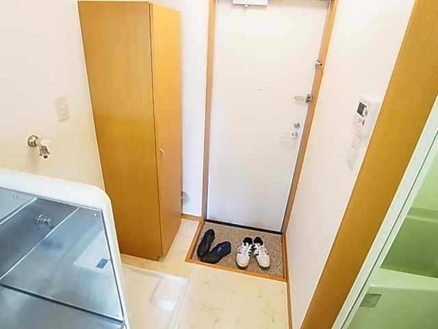 スカイフィールド扇 玄関