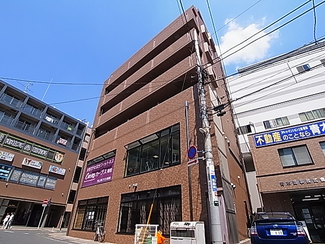 オーク・ヒルズ 302号室 外観