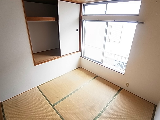 中台グリーンテラスB ベッドルーム