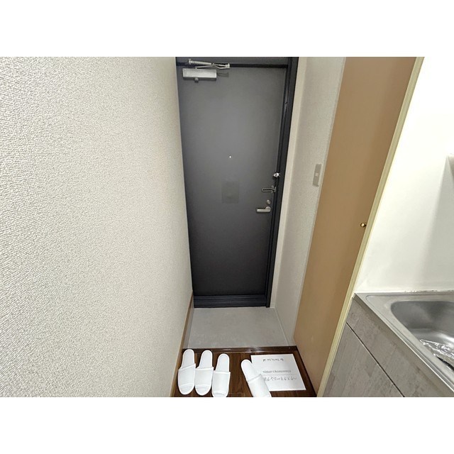 ヴィラージュS 玄関