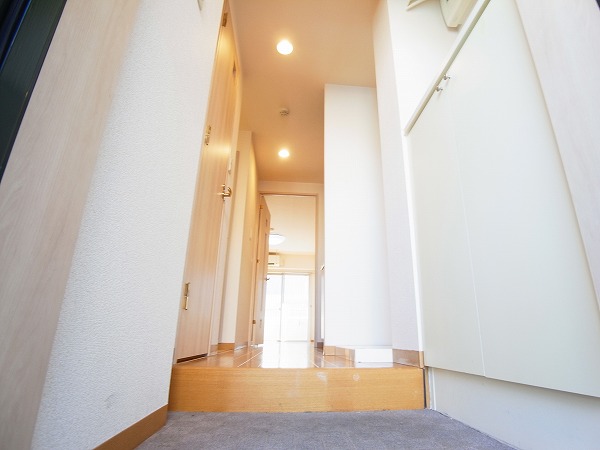クレストガーデン柏壱番館 玄関