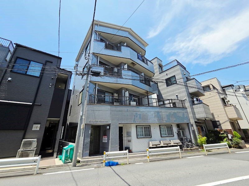 エレガンス五反野 301号室 外観