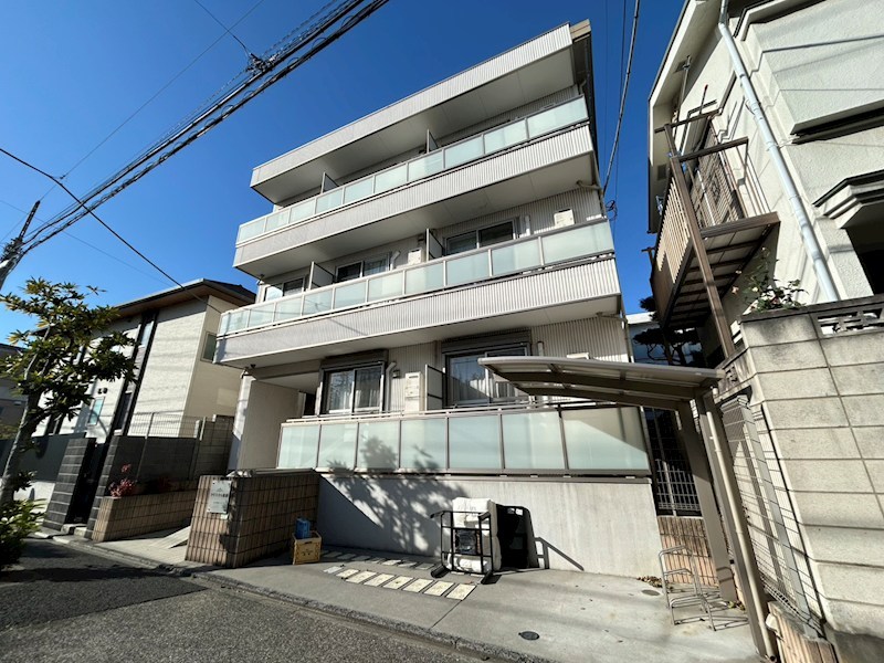 クリスタル綾瀬 外観写真