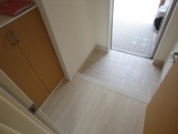 リベラル 玄関