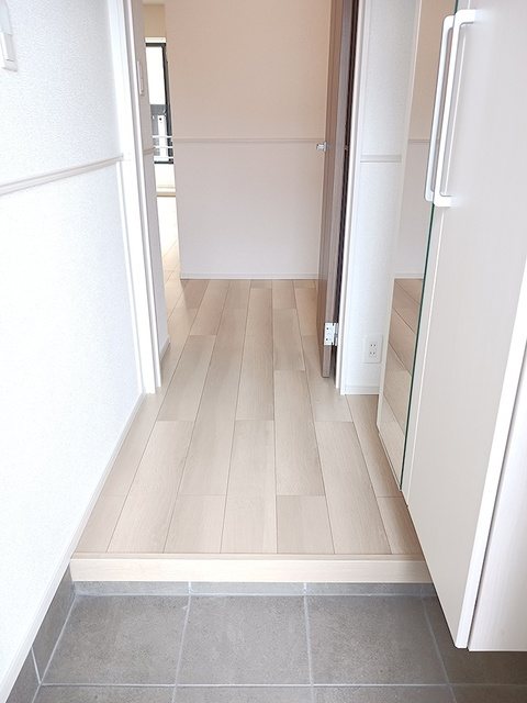 アスカA 玄関
