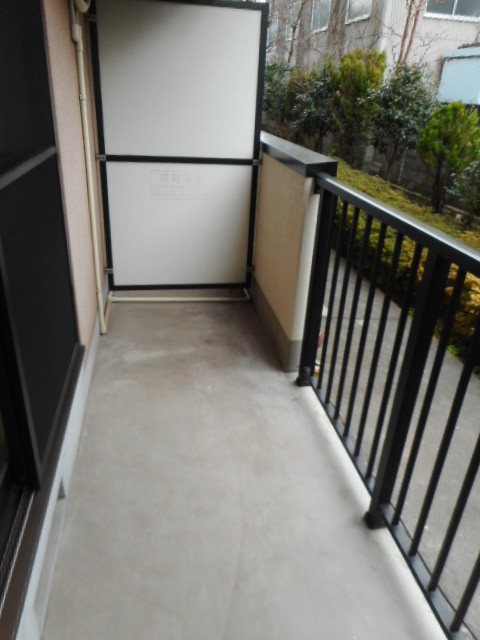 ホワイト　ウッド ベランダ