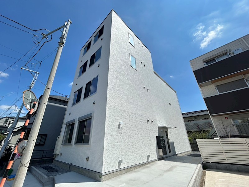 Novel Court 西新井 外観写真