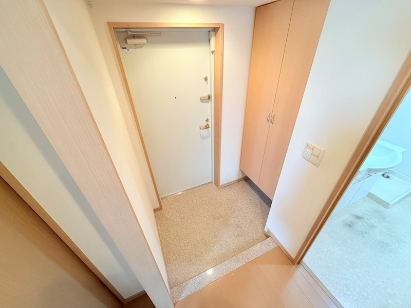 ロイヤルＫＪ 玄関