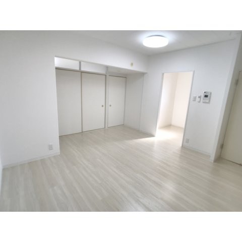 大津ケ丘ハイツ リビング