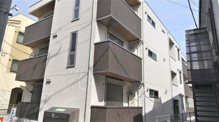 セレスティア荒川 外観写真