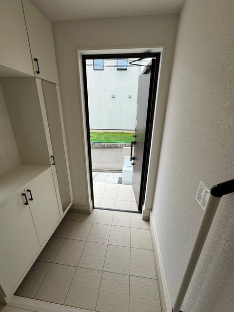 Ｓｕｍａｉ－ｔｏ柏市新逆井 玄関
