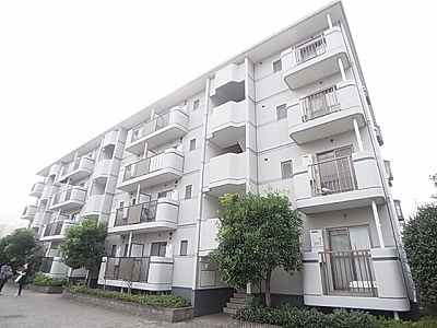 ジュネ向山二番館 302号室 外観